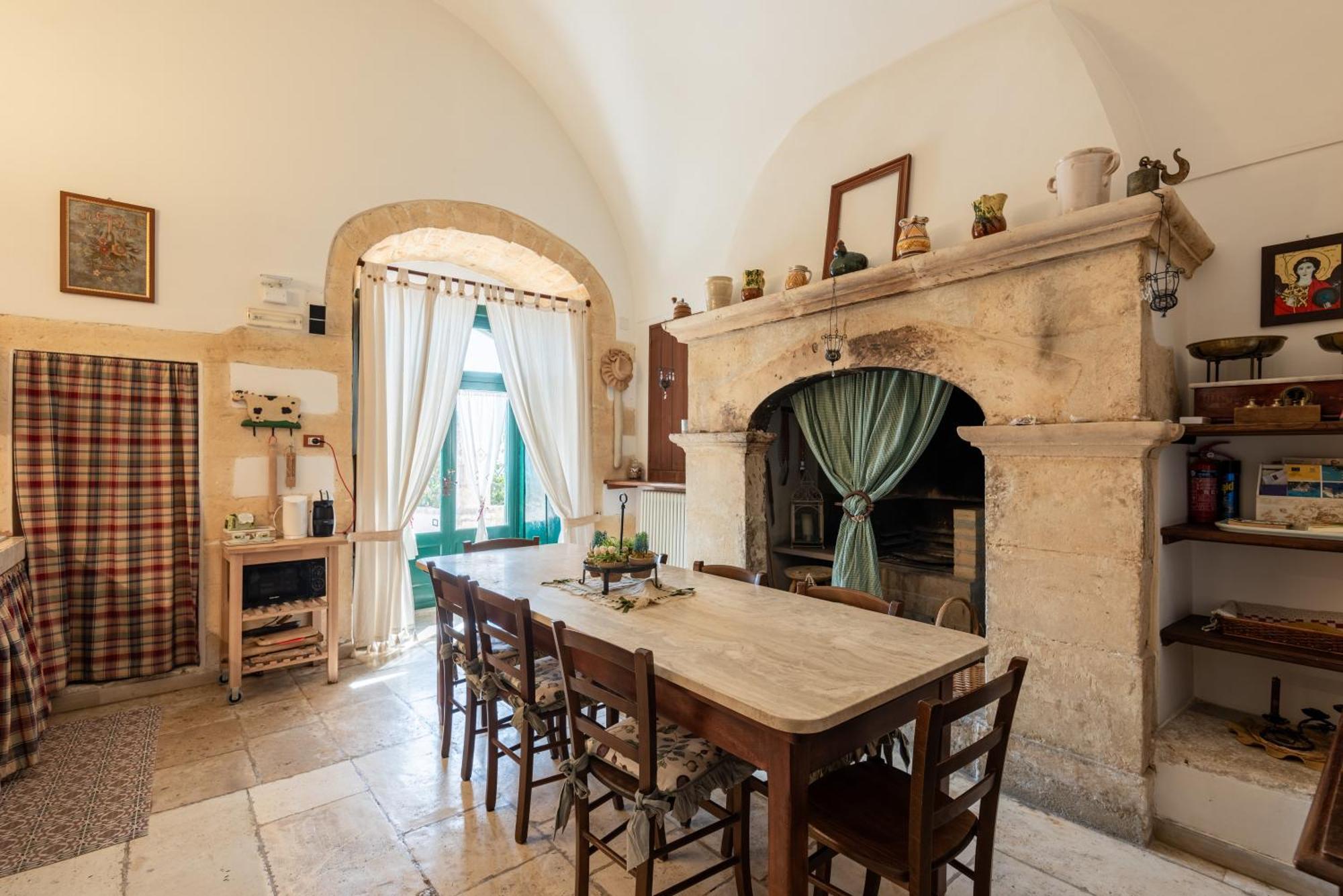 Villa In Gargano - Villa Basso มอนเต ซานตานเจโล ภายนอก รูปภาพ