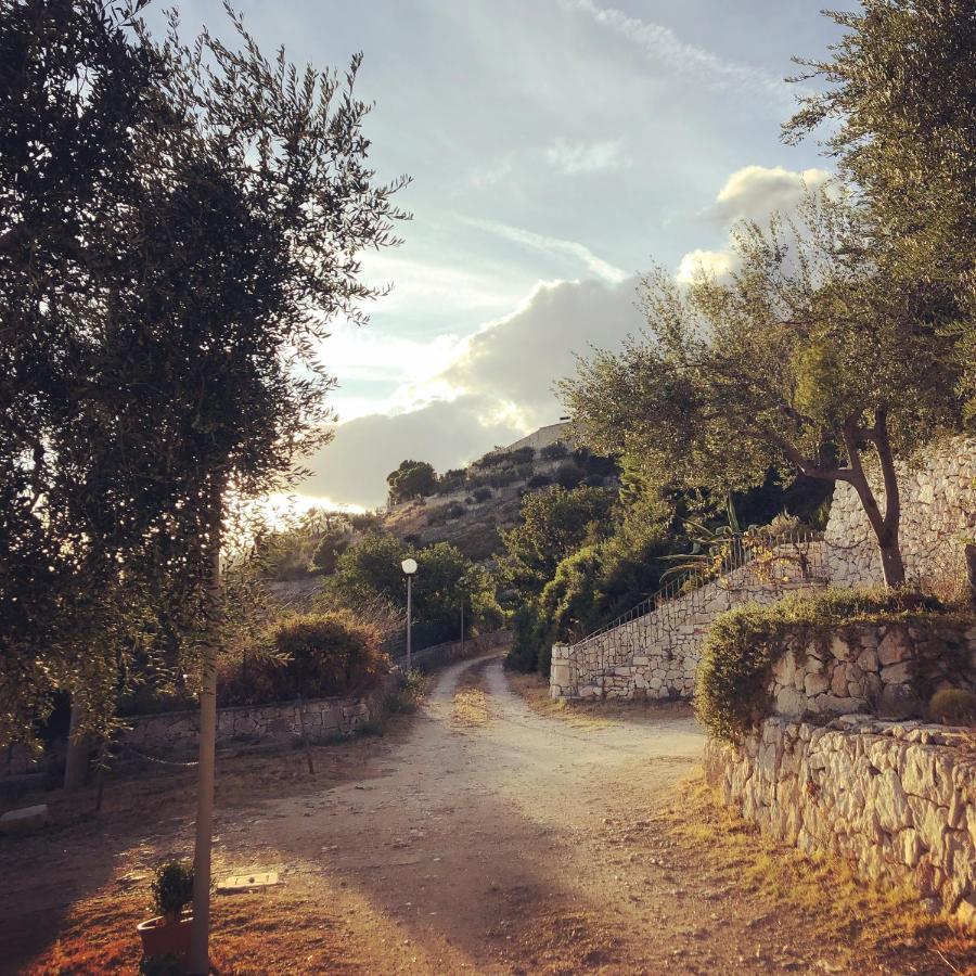 Villa In Gargano - Villa Basso มอนเต ซานตานเจโล ภายนอก รูปภาพ